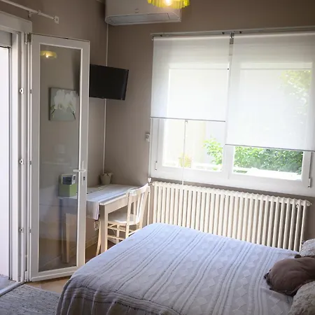 D'hotes Bed & Breakfast