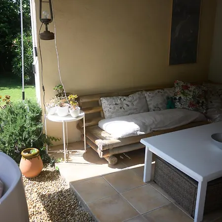D'hotes Bed & Breakfast 2*